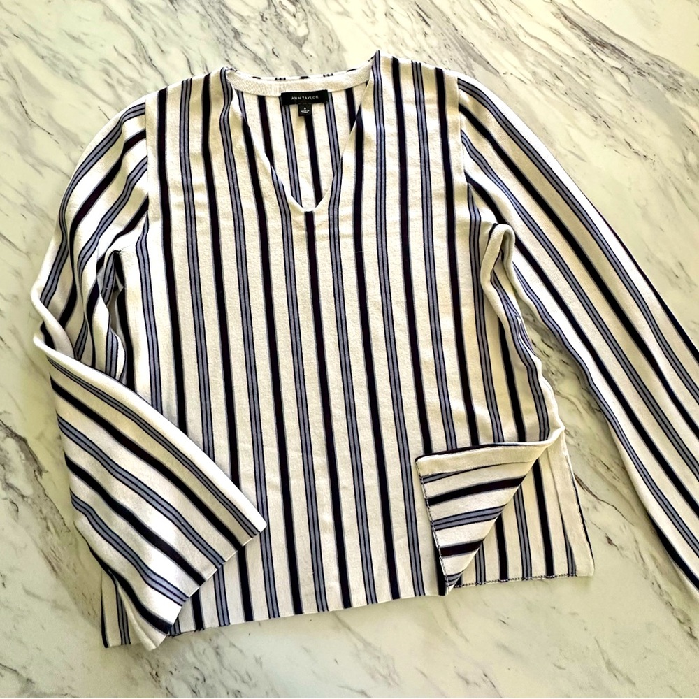 Ann Taylor Silk Blend Sweater Long Sleeve Blues  And Grey Striped Women M